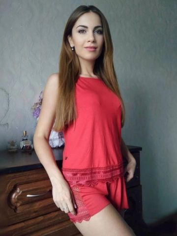 Надюша
